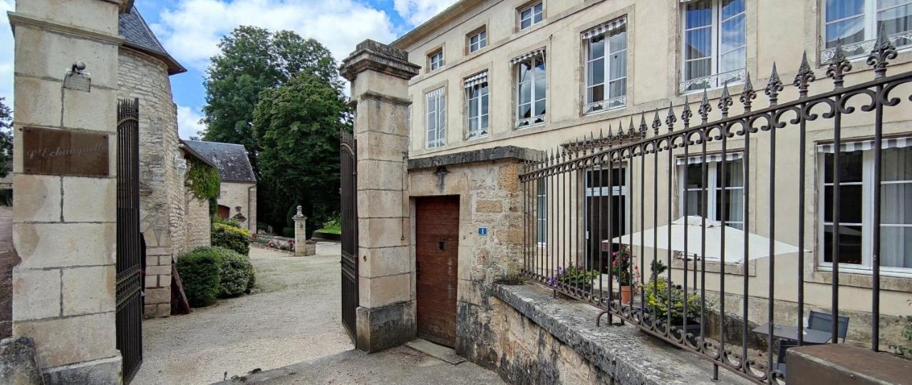 Manoir De L'Echauguette Bed & Breakfast Laignes Exterior photo